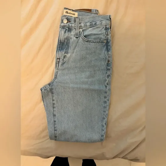 Madewell | The Perfect Vintage Jean in Grandbay Wash | Ripped Edition | size 24