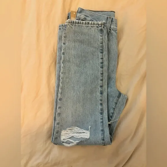 Madewell | The Perfect Vintage Jean in Grandbay Wash | Ripped Edition | size 24