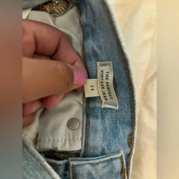 Madewell | The Perfect Vintage Jean in Grandbay Wash | Ripped Edition | size 24