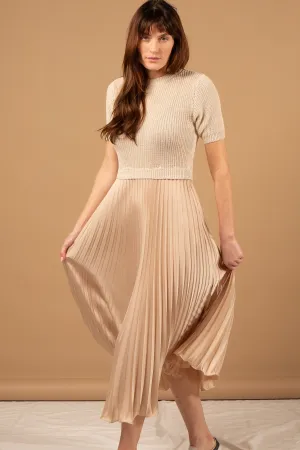 Short Sleeve Pleated Jumper Dress